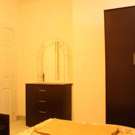 Getawaysmalta - Fleur Penthouse In Apartment Sliema